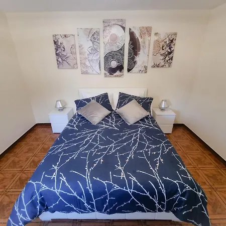 בית נופש Cozy House Near Pico Ruivo, Perfect Base For Levadas & Hiking Trails סנטנה