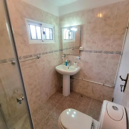 Cozy House Near Pico Ruivo, Perfect Base For Levadas & Hiking Trails סנטנה