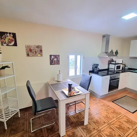 Semesterbostad Cozy House Near Pico Ruivo, Perfect Base For Levadas & Hiking Trails *