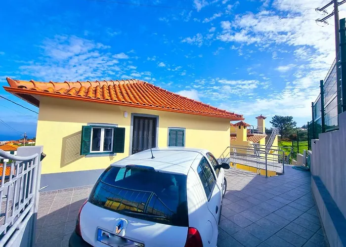 Ferienhaus Madeira Hiking Getaway Near Pico Ruivo And Levadas Base Santana (Madeira)