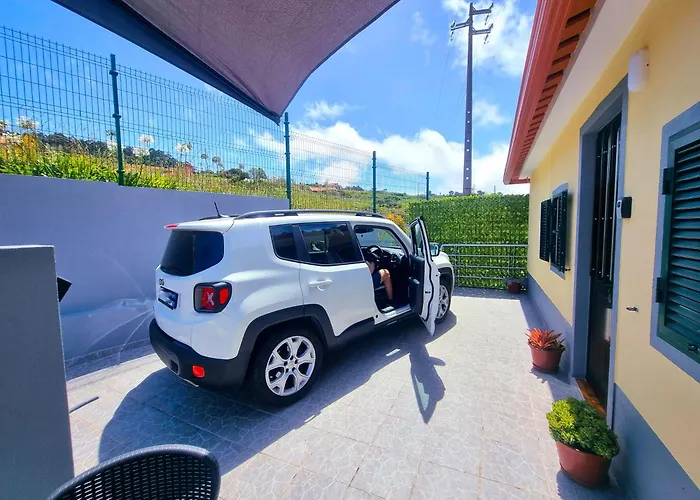 Madeira Hiking Getaway Near Pico Ruivo And Levadas Base Santana (Madeira)