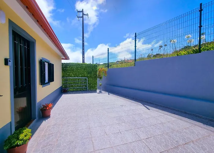 Madeira Hiking Getaway Near Pico Ruivo And Levadas Base